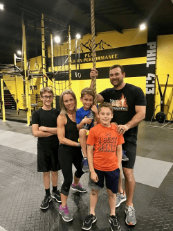familyphotoatgym